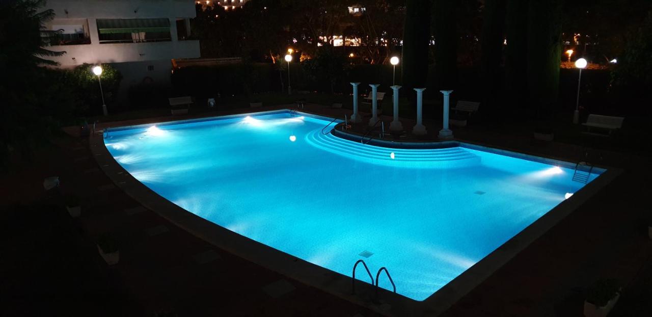 Apartment Center Salou Near Port Aventura المظهر الخارجي الصورة
