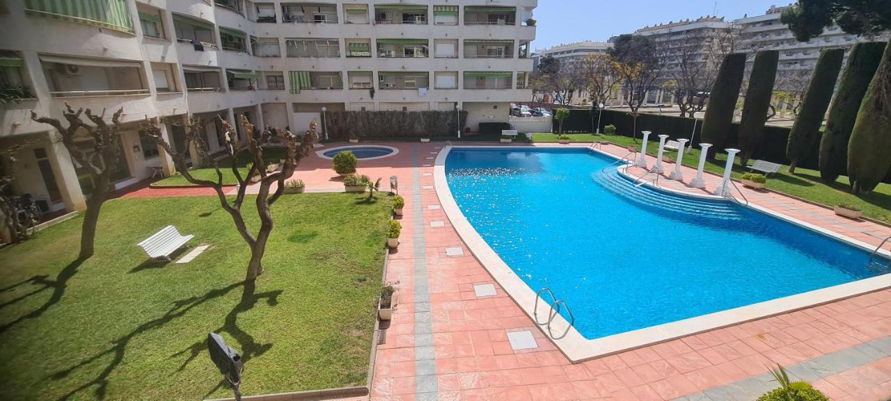 Apartment Center Salou Near Port Aventura المظهر الخارجي الصورة
