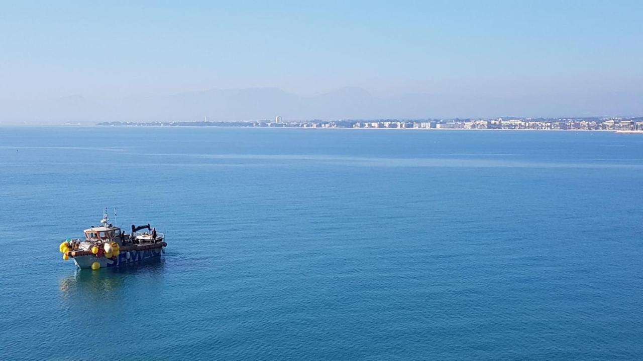 Apartment Center Salou Near Port Aventura المظهر الخارجي الصورة